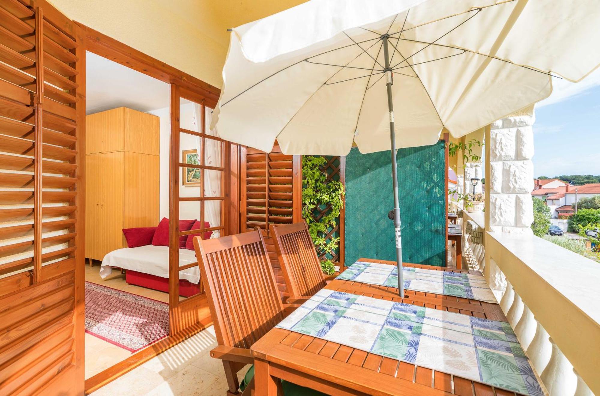 Villa Nada In Fazana - Near The Beach Экстерьер фото
