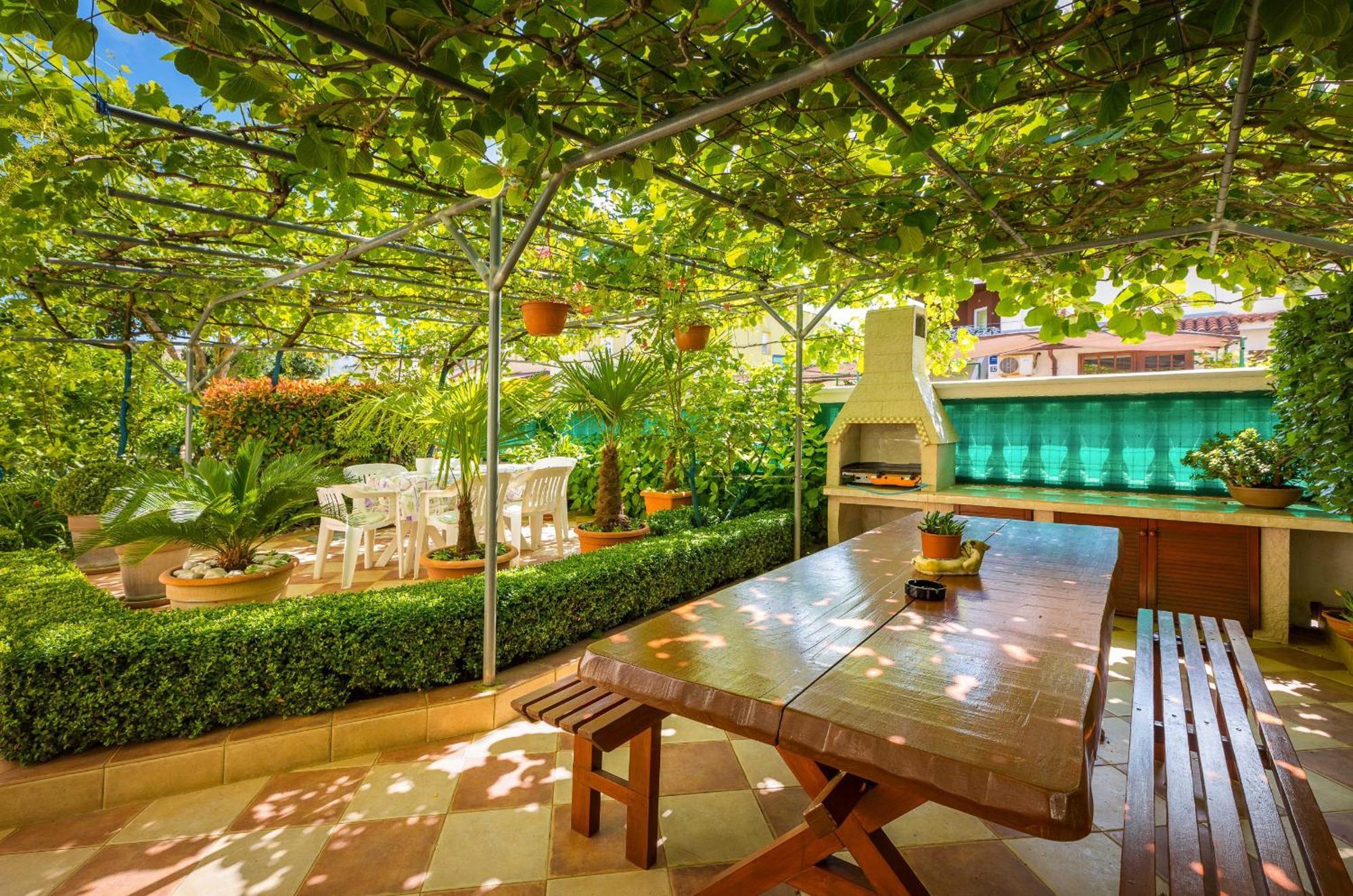 Villa Nada In Fazana - Near The Beach Экстерьер фото