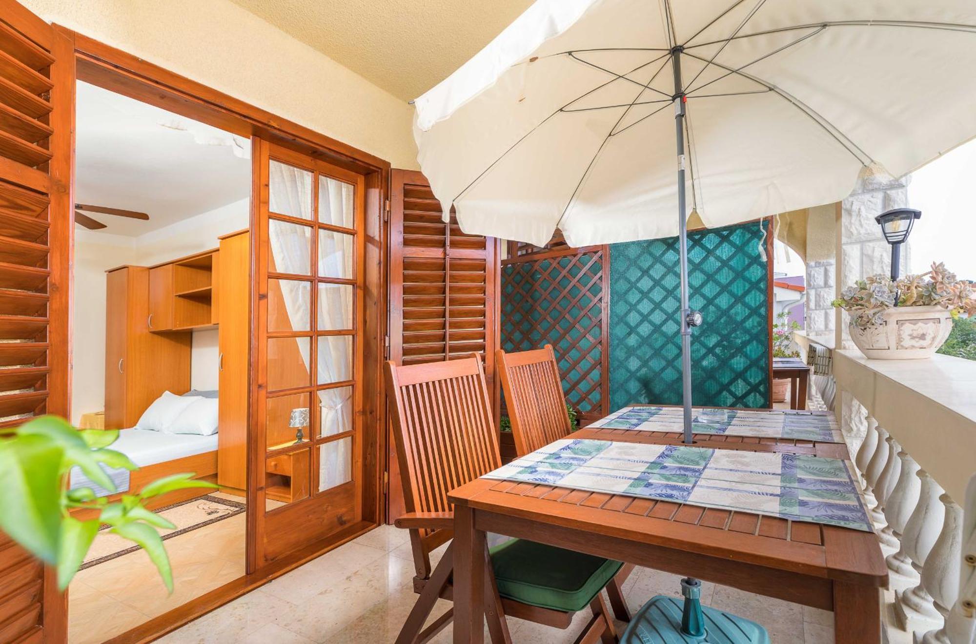 Villa Nada In Fazana - Near The Beach Экстерьер фото